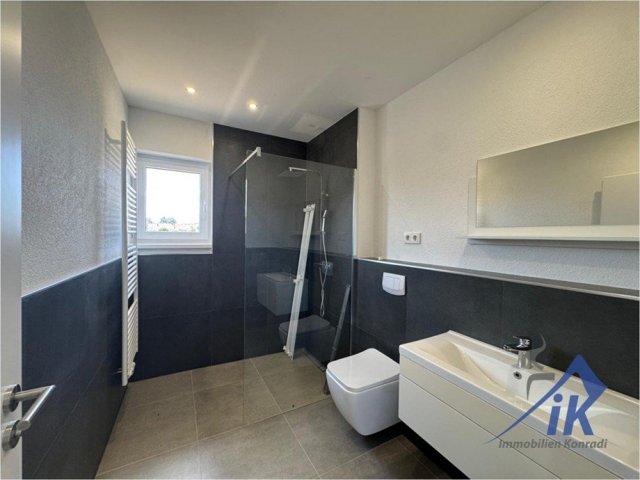 Badezimmer2 Einfamilienhaus H�tschenhausen / Spesbach