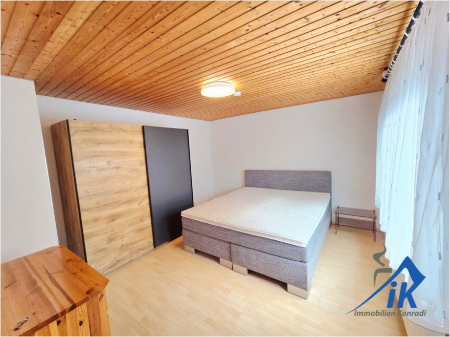 Schlafzimmer OG Doppelhaush�lfte Hauptstuhl