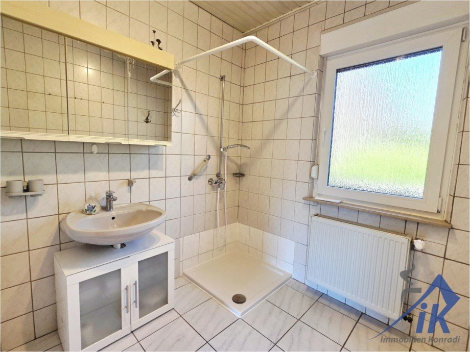 Badezimmer EG Doppelhaush�lfte Homburg