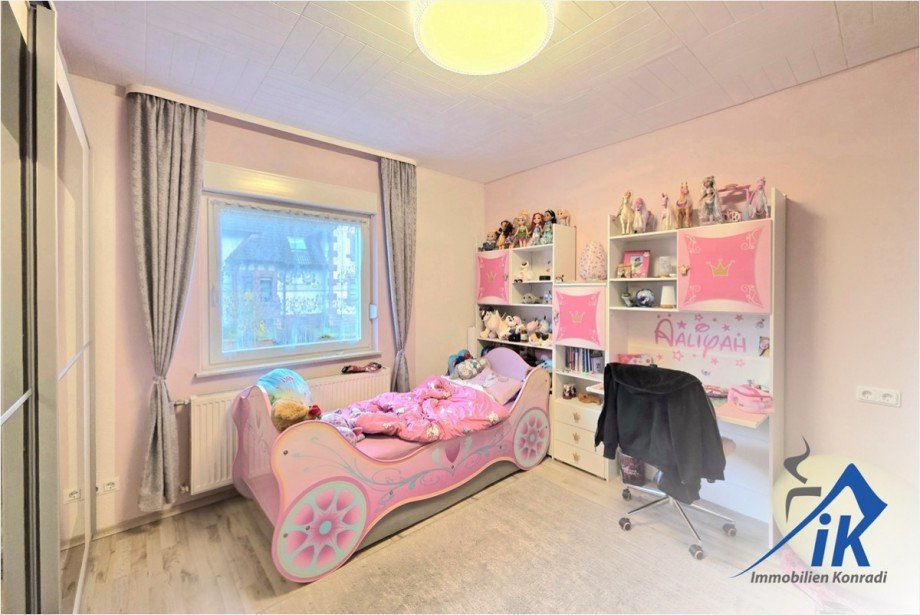 Schlafzimmer EG Zweifamilienhaus Homburg / Kirrberg