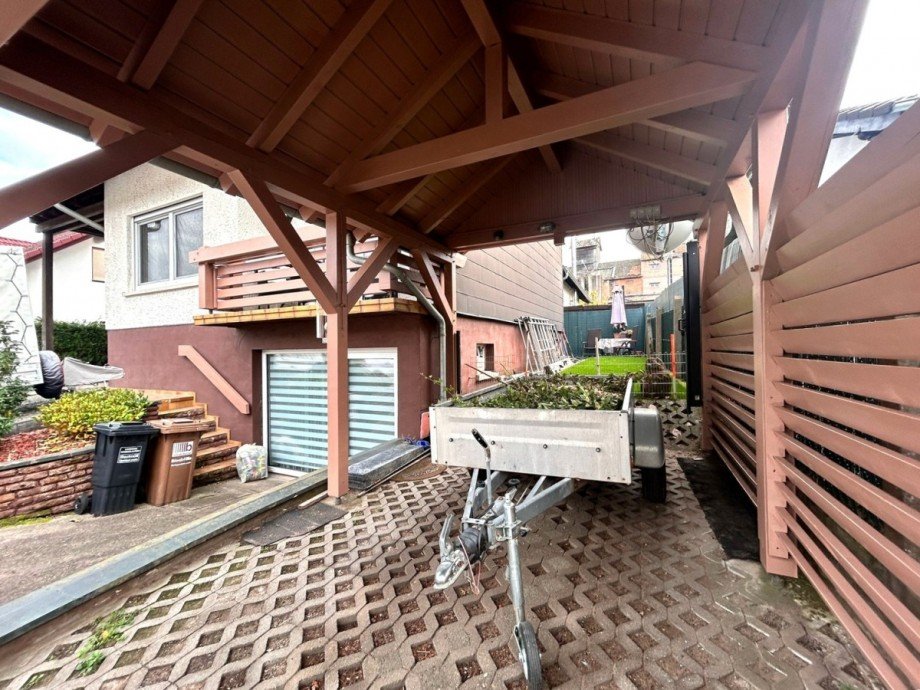 Terrasse Doppelhaush�lfte Hauptstuhl