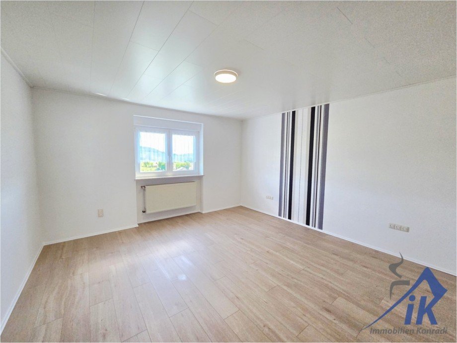 Schlafzimmer EG Zweifamilienhaus Herschweiler-Pettersheim