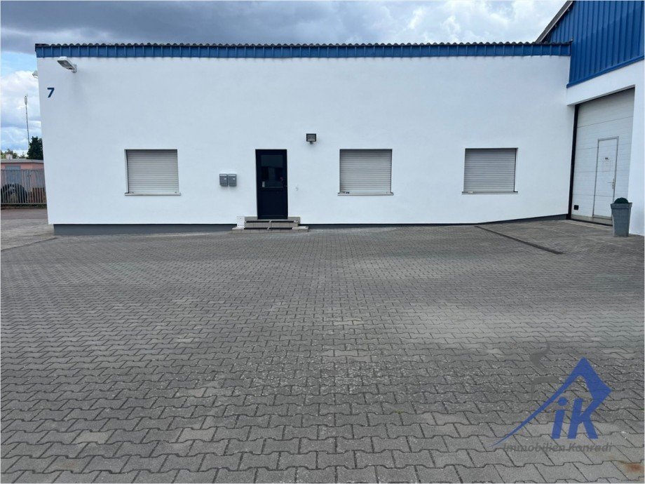 Au�enansicht Halle Ramstein-Miesenbach