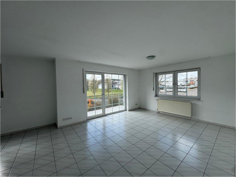 Wohnzimmer Weilerbach Etagenwohnung IK | Weilerbach: Komfortable 4-Zimmer-Wohnung in ruhiger, zentraler Lage