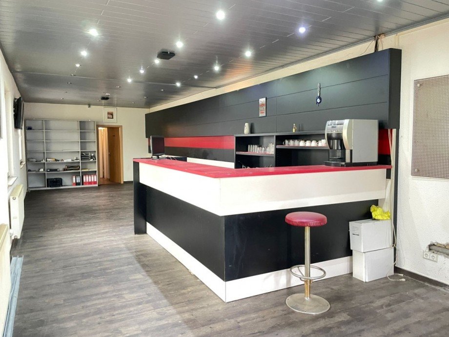  Ladenlokal Lingenfeld