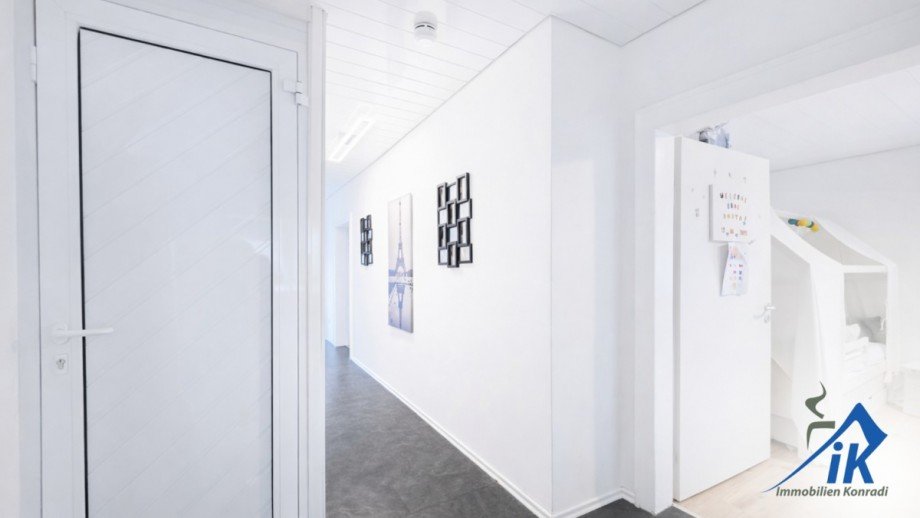 Flur Etagenwohnung Bruchm�hlbach-Miesau