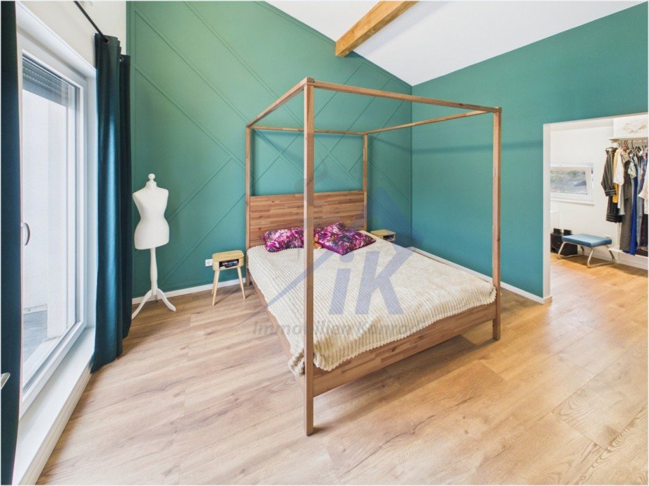 Schlafzimmer OG Zweifamilienhaus Sch�nenberg