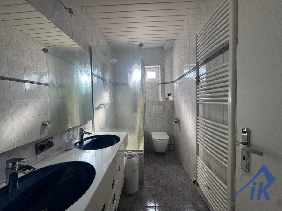 Badezimmer Erdgeschosswohnung Bruchm�hlbach-Miesau