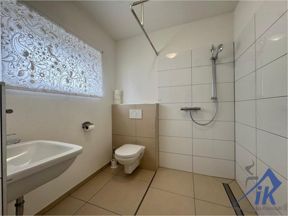 Badezimmer EG Doppelhaush�lfte Waldmohr