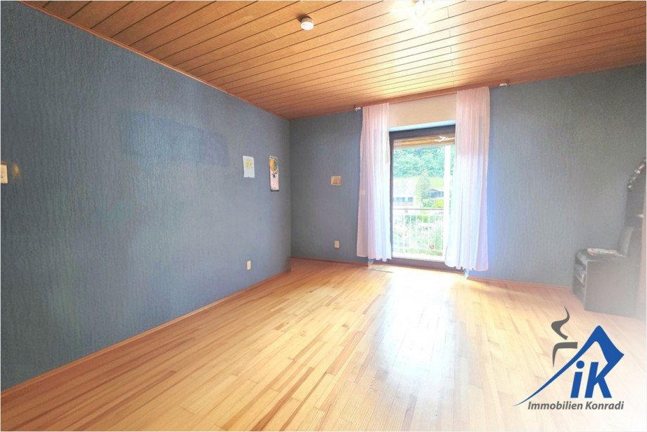 Schlafzimmer OG Reihenendhaus Wiesbach