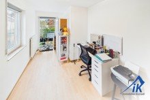 Schlafzimmer OG IK | Mackenbach: gepflegtes REH in ruhiger Lage