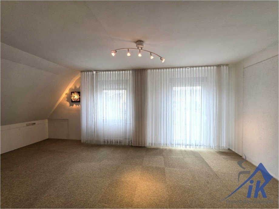 Schlafzimmer OG Einfamilienhaus Bischofsheim