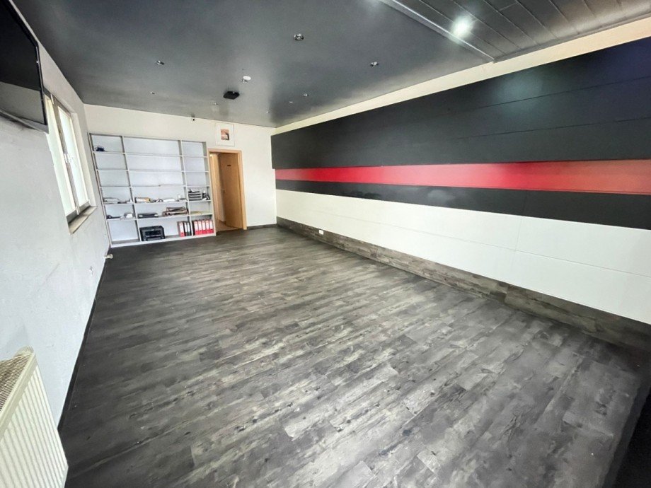  Ladenlokal Lingenfeld