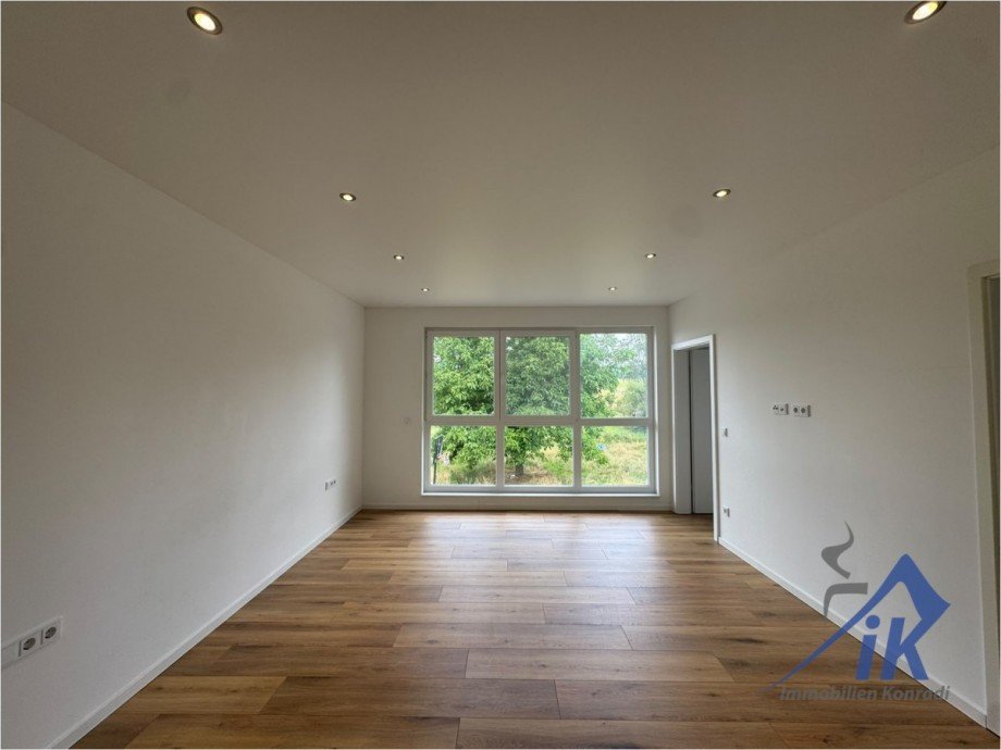 Schlafzimmer OG Doppelhaush�lfte Ramstein