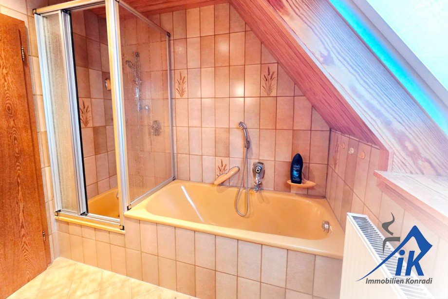 Bad OG Einfamilienhaus Theisbergstegen / Godelhausen