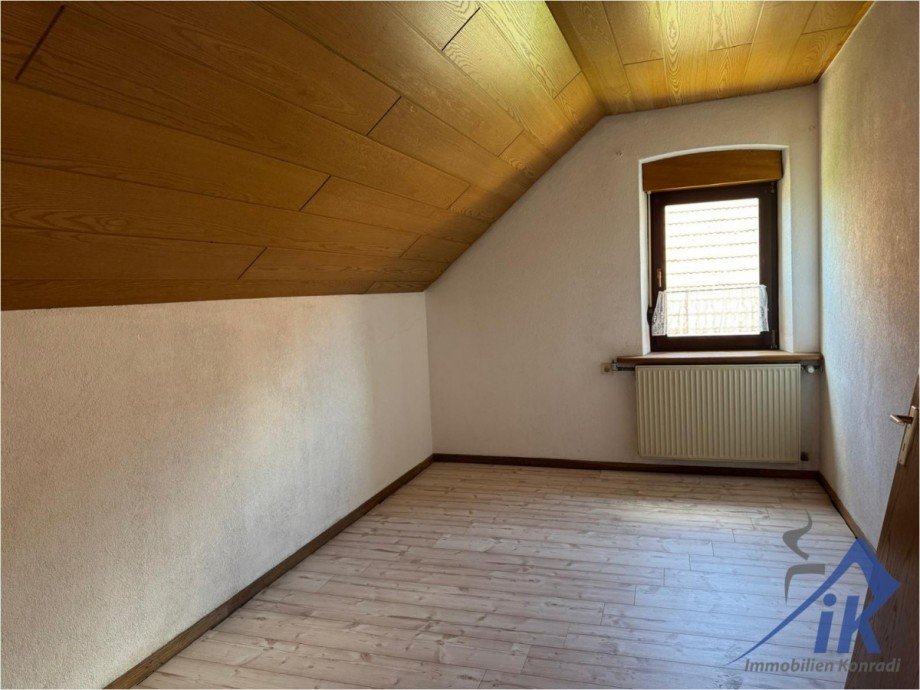 Zimmer OG Einfamilienhaus Sch�nenberg-K�belberg