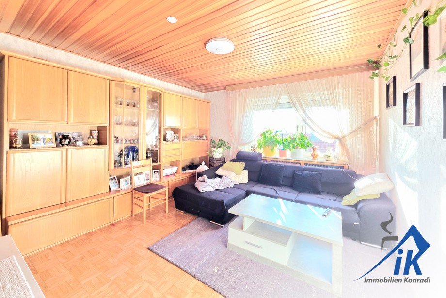 Wohnzimmer 3OG Mehrfamilienhaus Pirmasens