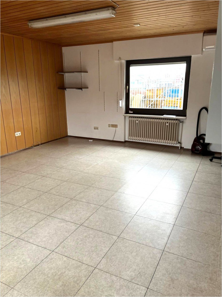 B�ro Halle Ramstein-Miesenbach