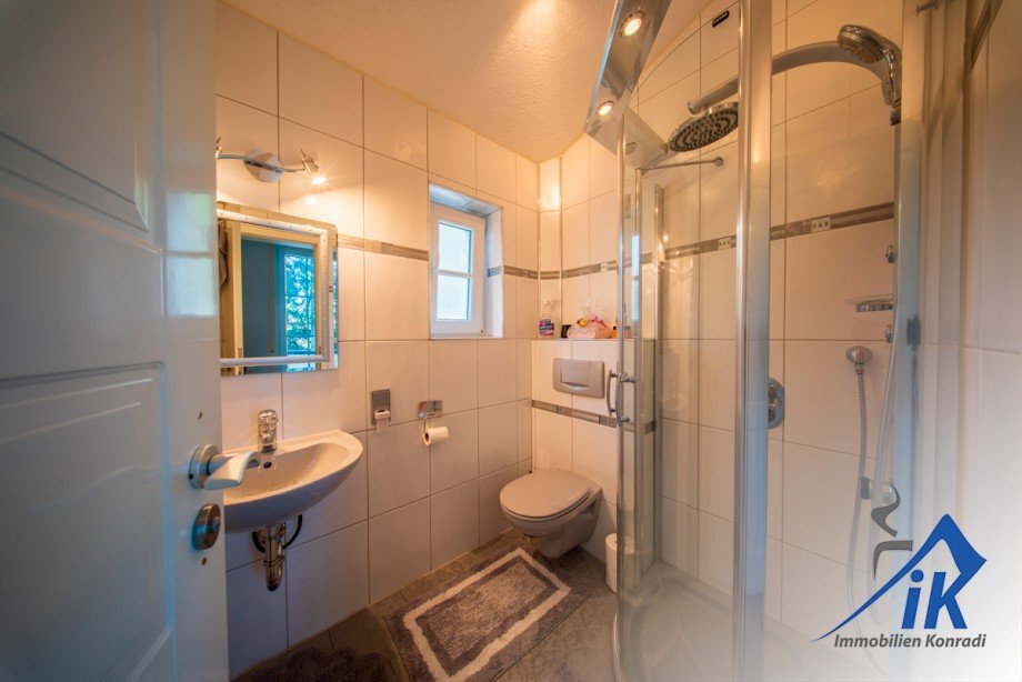 Badezimmer OG Villa Altenglan
