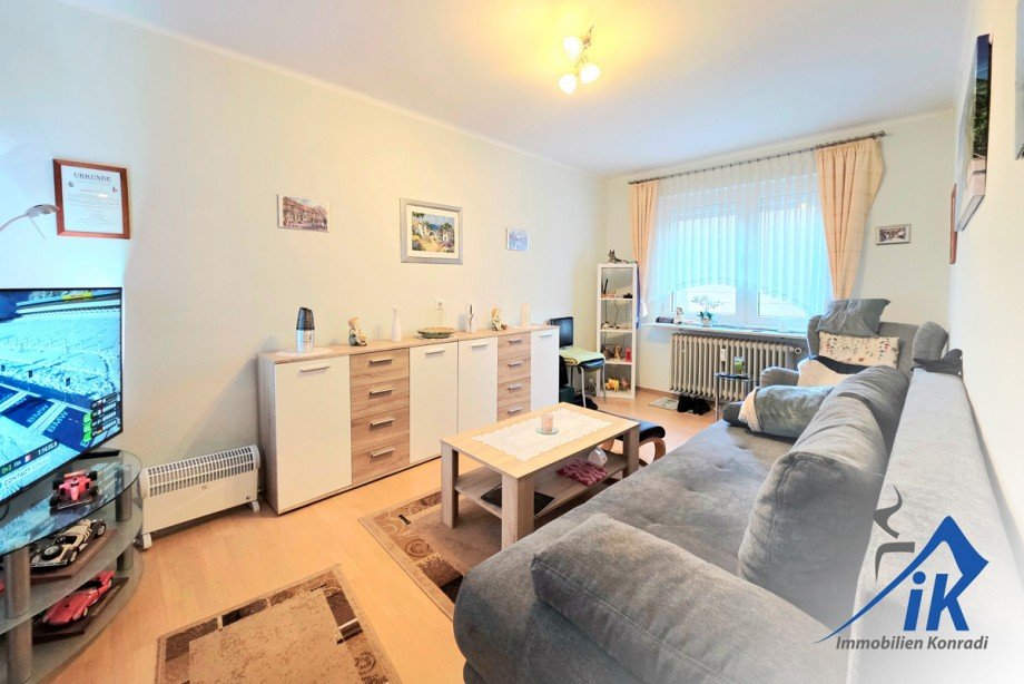 Schlafzimmer 1OG Mehrfamilienhaus Pirmasens