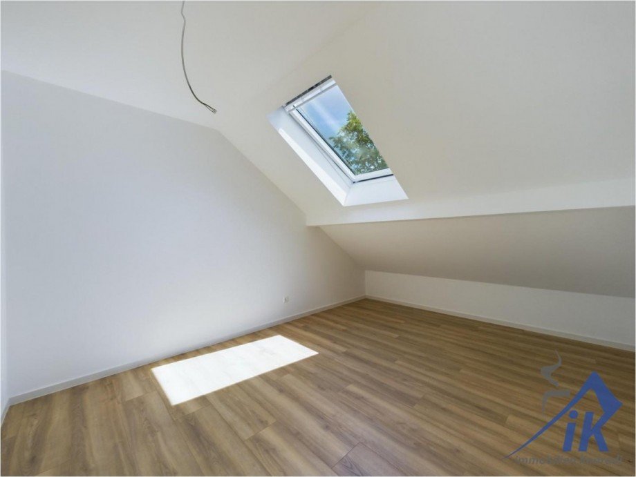 Schlafzimmer DG Doppelhaush�lfte Kaiserslautern