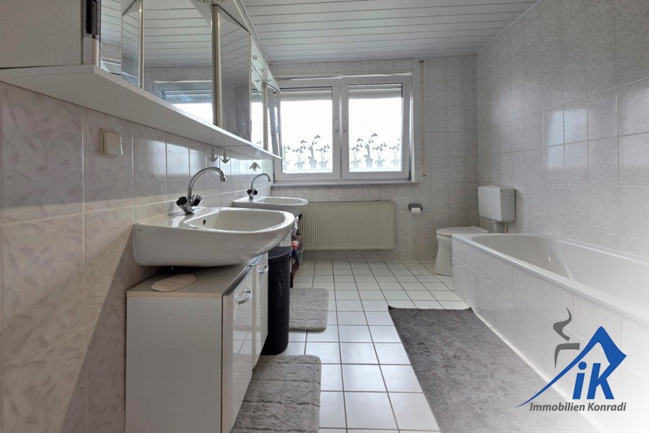 Badezimmer OG Einfamilienhaus Weilerbach