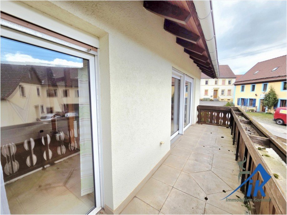 Balkon OG Zweifamilienhaus L�llbach