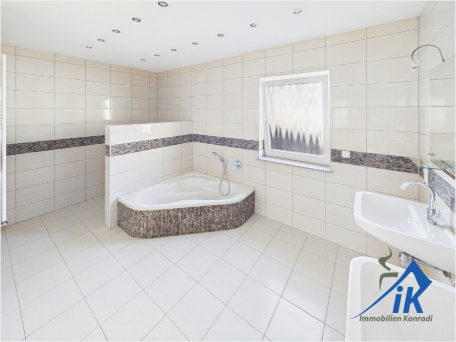 Badezimmer OG Einfamilienhaus Ramstein-Miesenbach