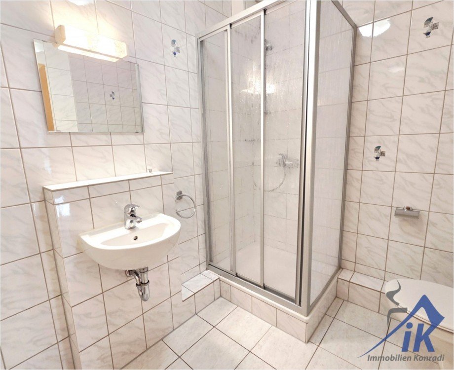 Badezimmer OG Reihenmittelhaus Oberstaufenbach