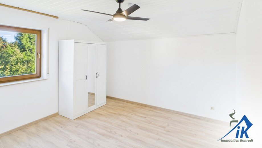 Schlafzimmer OG Einfamilienhaus H�tschenhausen