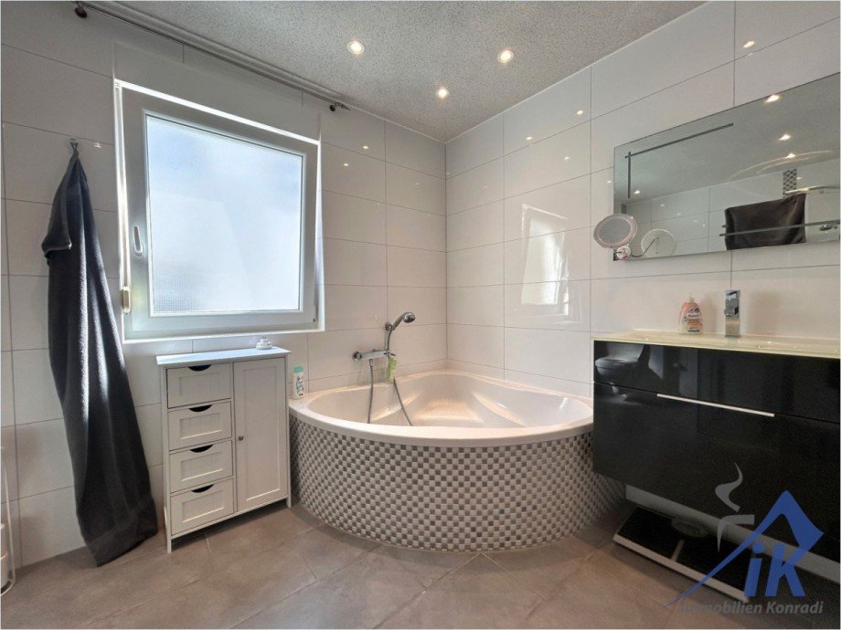 Badezimmer OG Doppelhaush�lfte Kaiserslautern