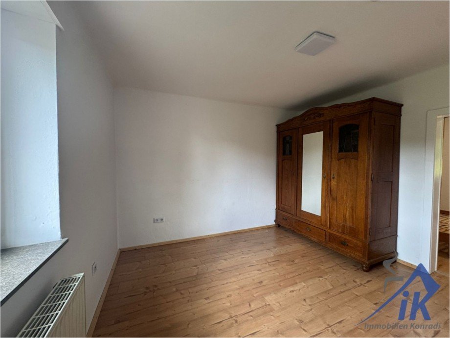 Schlafzimmer 2 Einfamilienhaus Nanzdietschweiler