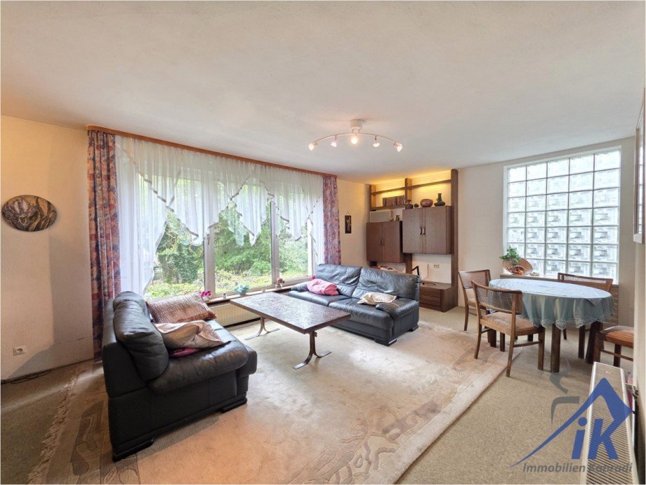 Wohnzimmer EG Einfamilienhaus Bischofsheim