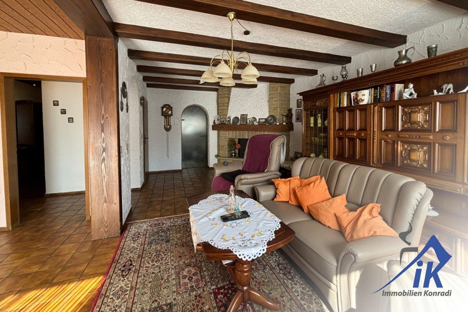 Wohnzimmer Zweifamilienhaus Thaleischweiler-Fr�schen