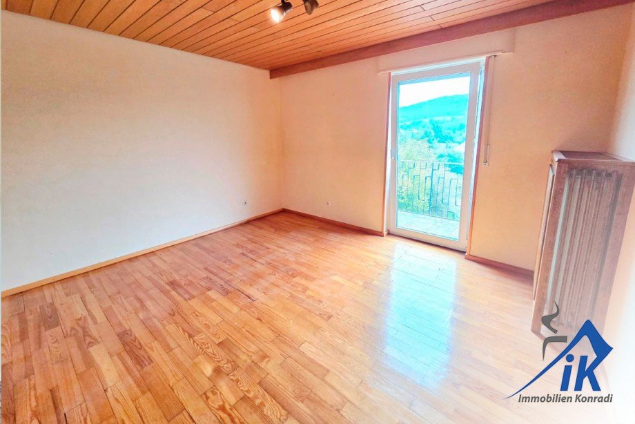 Schlafzimmer OG Einfamilienhaus Theisbergstegen / Godelhausen