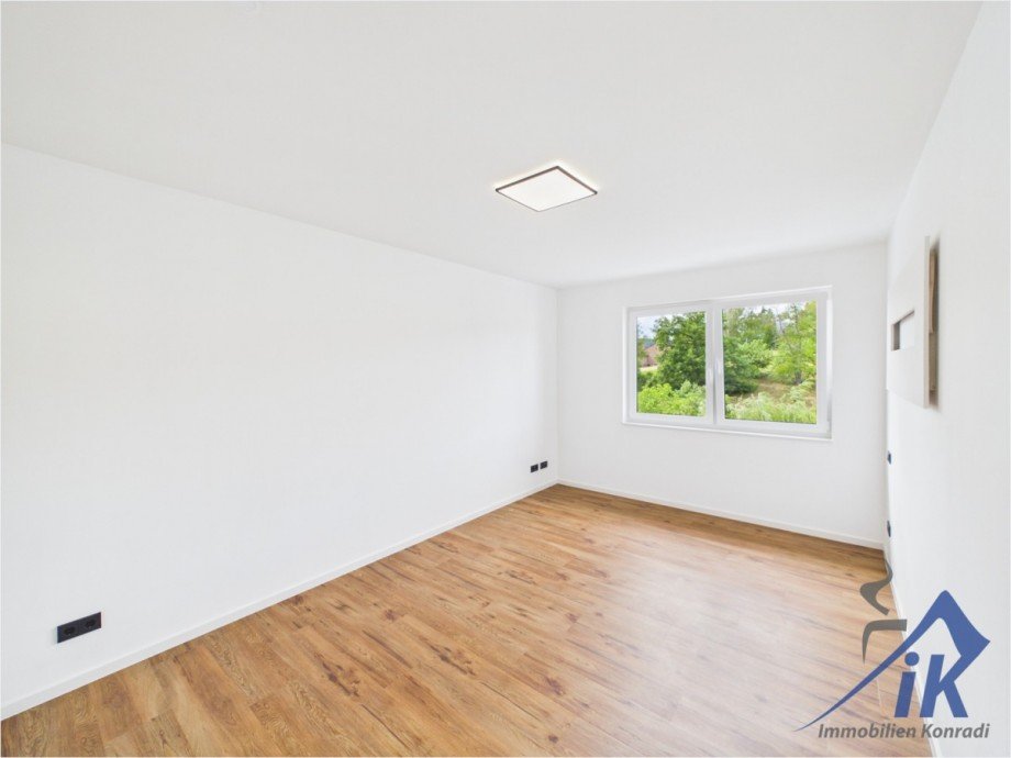 Schlafzimmer DG Doppelhaush�lfte Br�cken